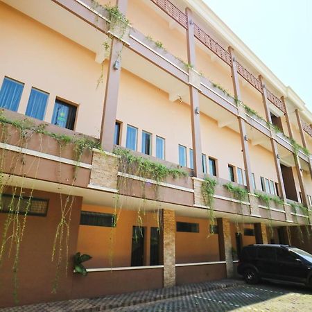Koi Hotel And Residence Denpasar  Exterior photo